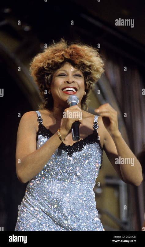 tina turner live at wembley stadium 1996